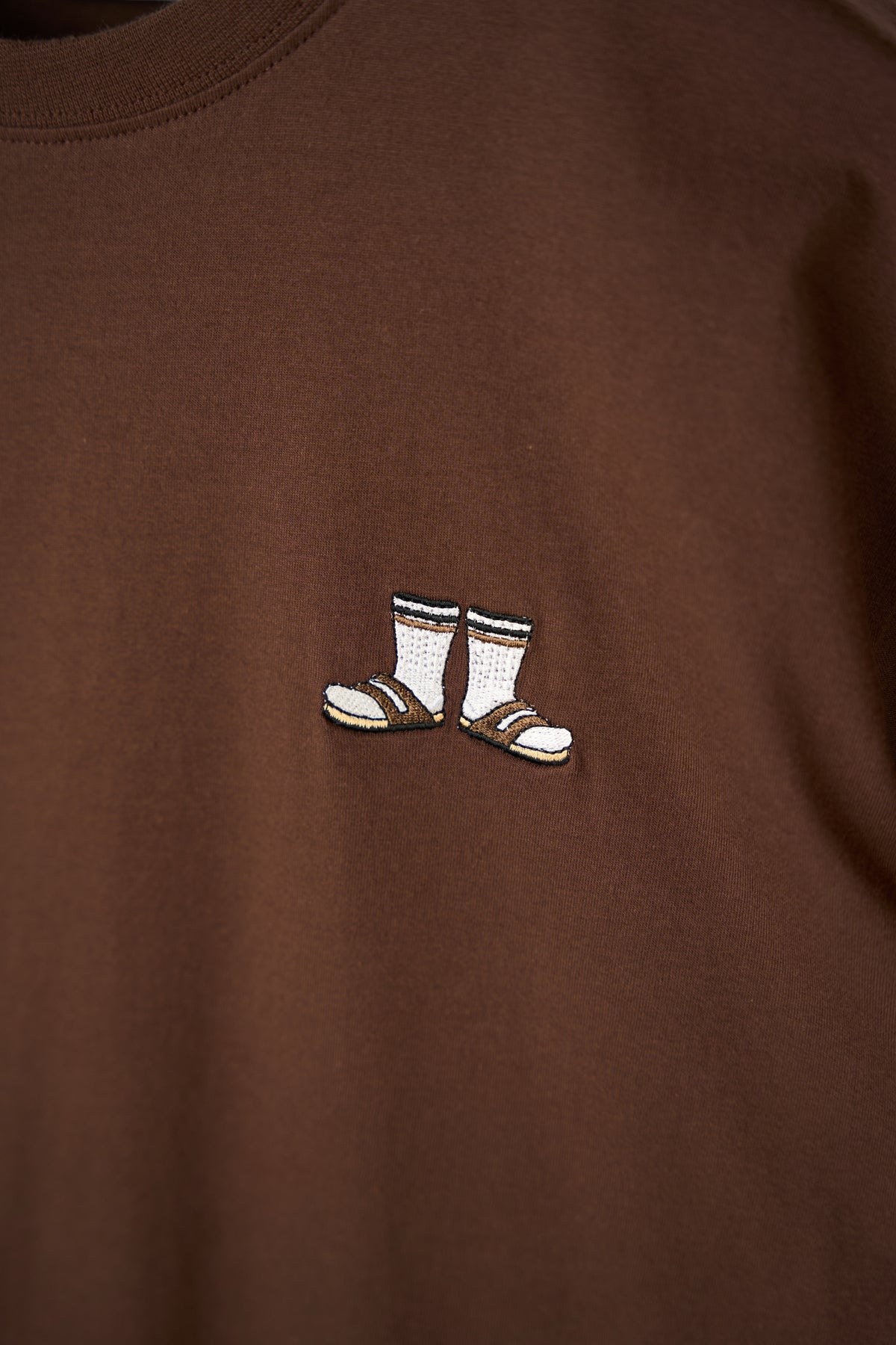 Mini Socks & Sandals T-shirt - Chicory Coffee