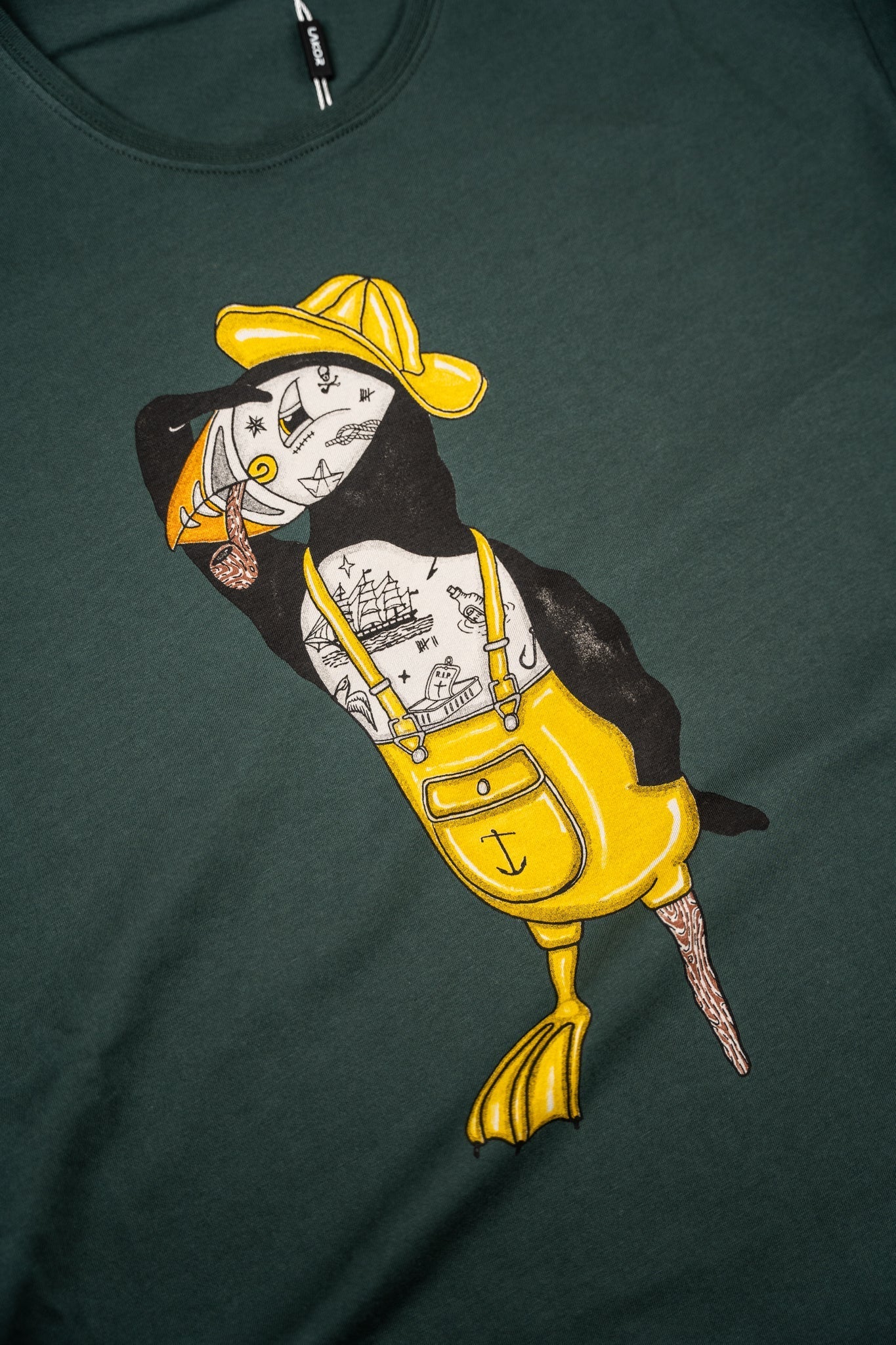 Seaparrot Seaman T-shirt (Green Gables)