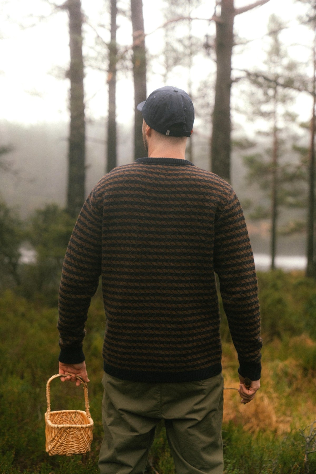 LAKOR Faroese Fisher Knit Knit Navy/Brown