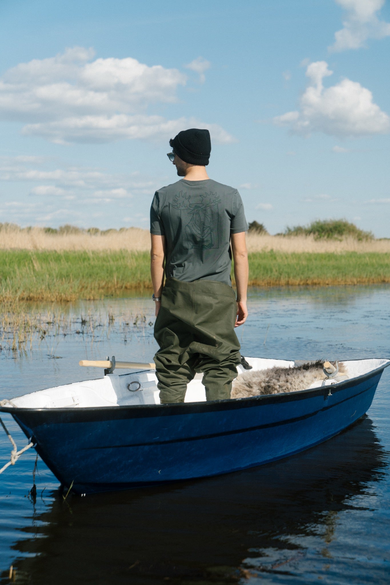 Wandering Moose T-shirt (Urban Chic)