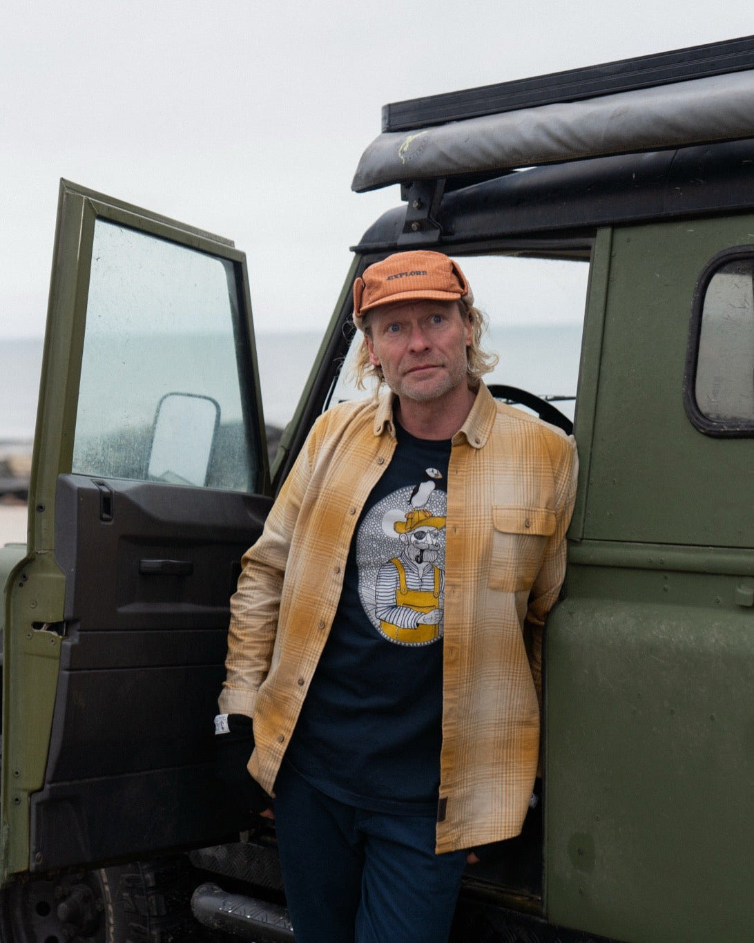 LAKOR Light the Way T-shirt T-Shirt Blueberry