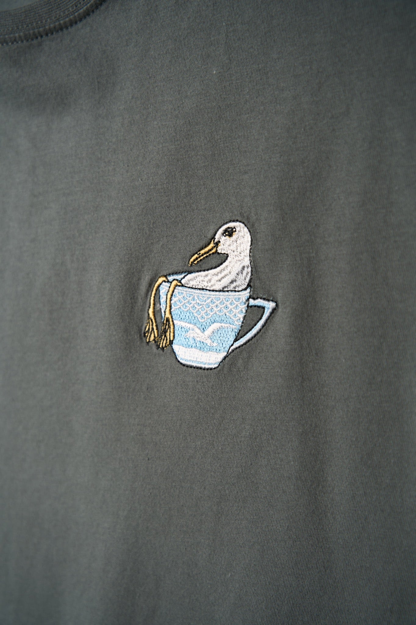 LAKOR Mini Seagull in a Cup T-shirt T-Shirt Urban Chic
