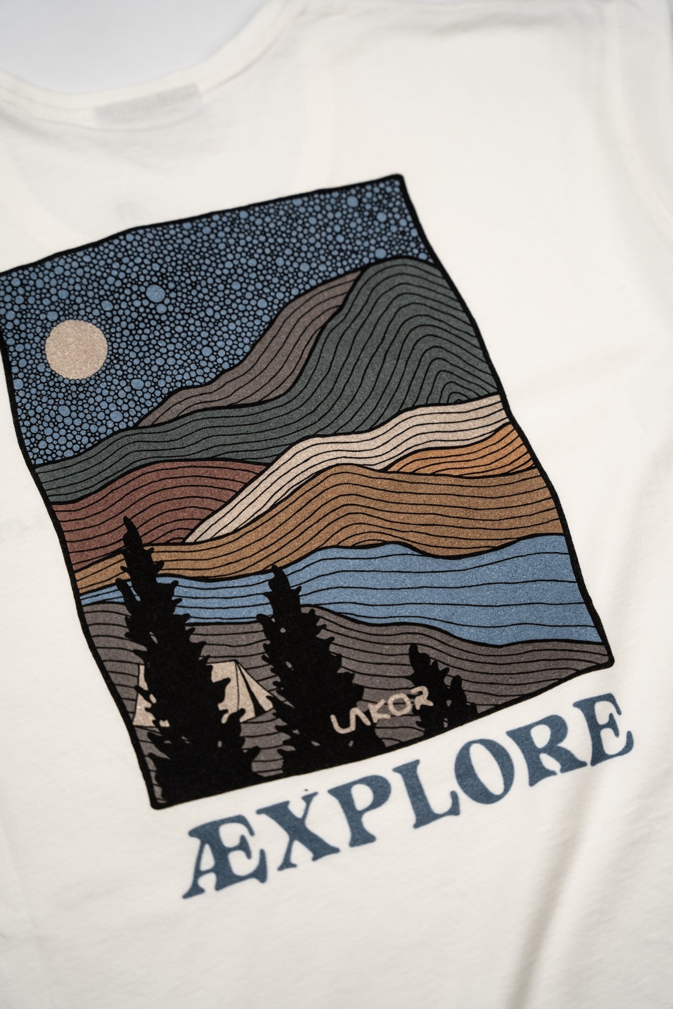 LAKOR Out There T-shirt T-Shirt Star White