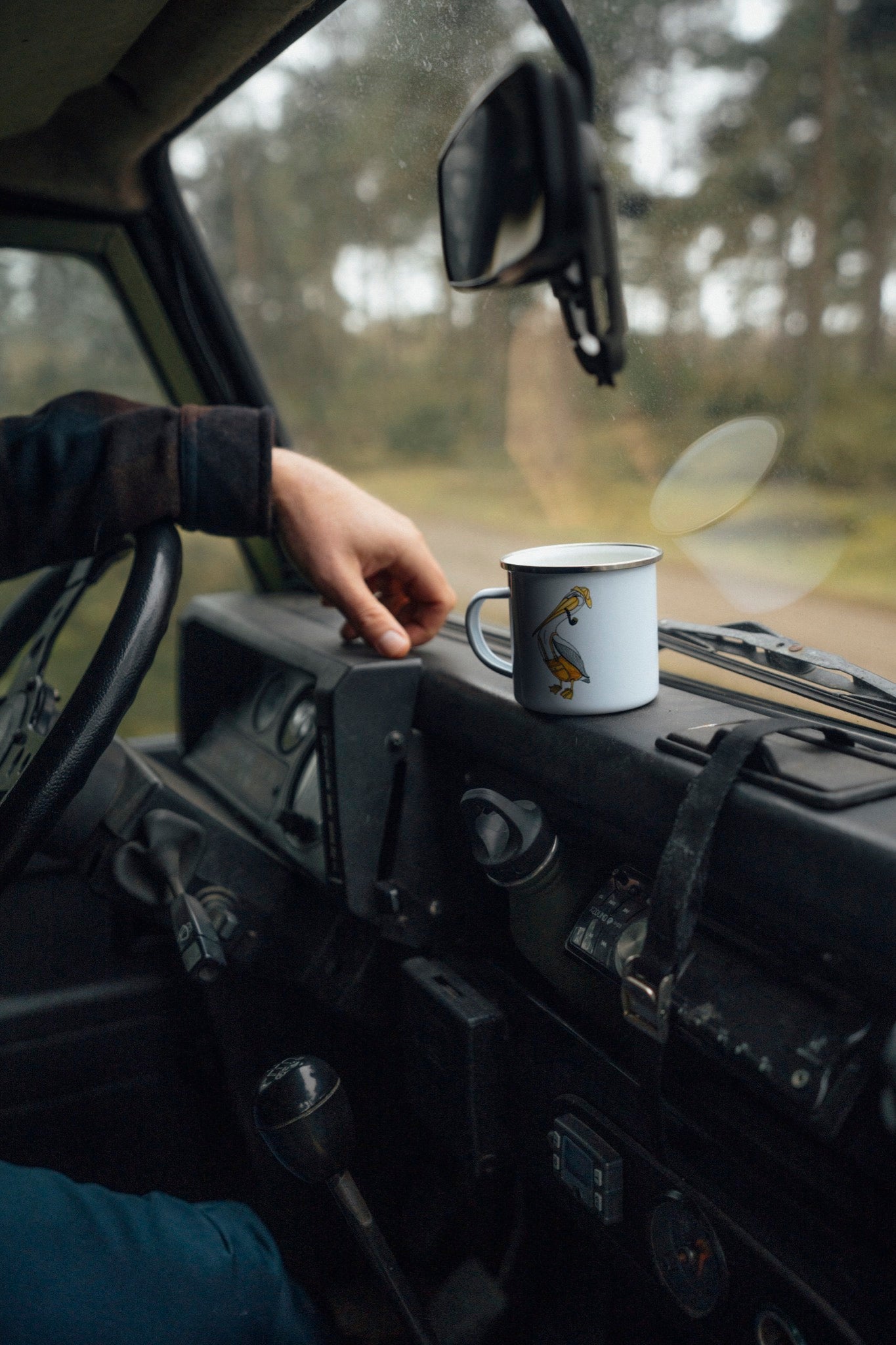 LAKOR Pier Pelican Emaljekrus Mug White