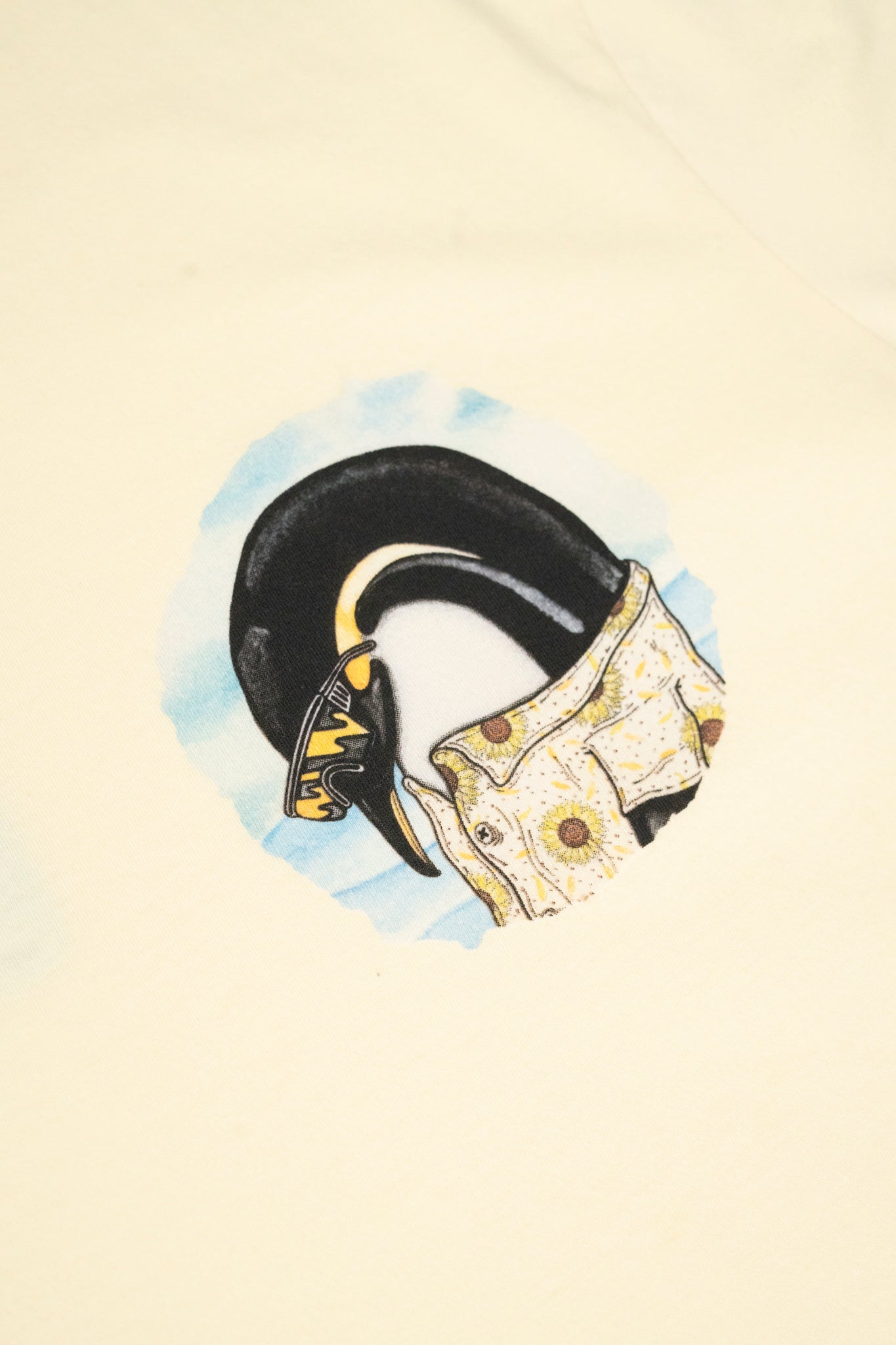 LAKOR Pool Party Penguin T-shirt T-Shirt Anise Flower